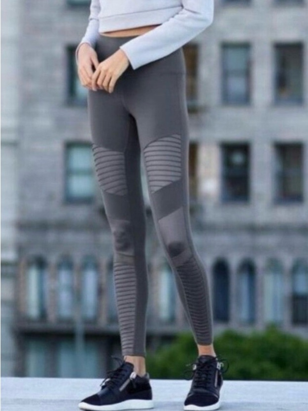 ALO Yoga Moto Gray Ribbed Panel High-Waist Leggings Size Medium Full Length